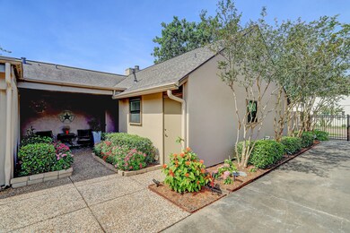 After entering the gate 2119 is the first town home on on the right