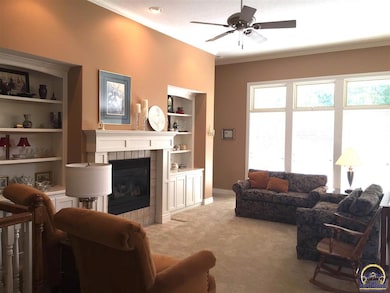 2242 SW Lowell Ln, Topeka, KS 66614 - photo 3