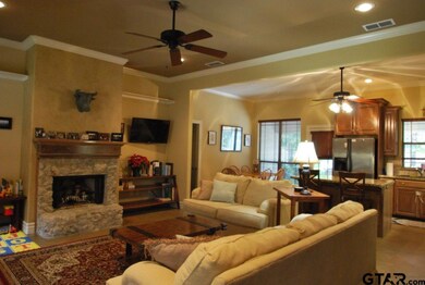 8225 8225 Robert E Lee Dr, Tyler, TX 75703 - photo 5