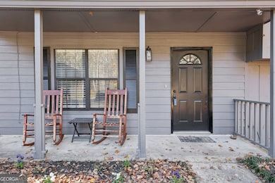 4685 Barnes Ct, Loganville, GA 30052 - photo 3