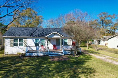 504 James St, Tomball, TX 77375 - photo 2