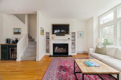 31 Market St unit D, Cambridge, MA 02139 - photo 2