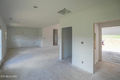 5211 N Wildwood Rd, Maryville, TN 37804 - photo 3