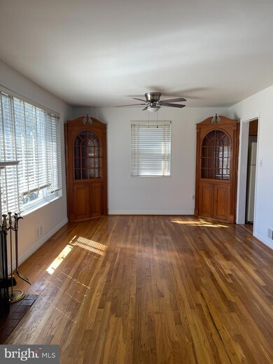 4909 Strathmore Ave, Kensington, MD 20895 - photo 7