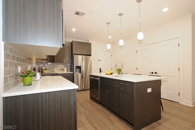 30 Court Street Apartments, Morristown, NJ 07960 - photo 7