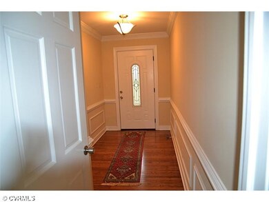 Foyer - Fantastic Entrance Foyer - Beautifully Ref