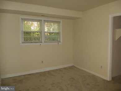 100 W Taylor Run Pkwy unit 4, Alexandria, VA 22314 - photo 5