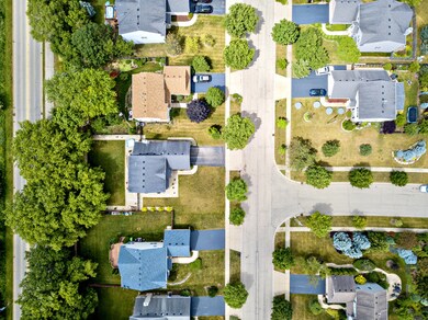 200 Winding Canyon Way, Algonquin, IL 60102 - photo 7