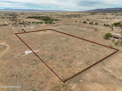 027 E N Constitution Dr, Paulden, AZ 86334 - photo 3