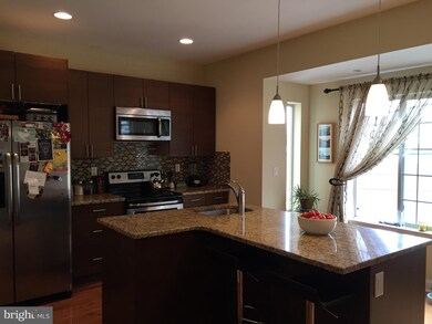 271 Grape St, Philadelphia, PA 19128 - photo 4