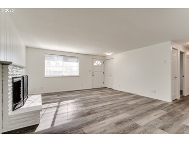 362 U St, Springfield, OR 97477 - photo 7