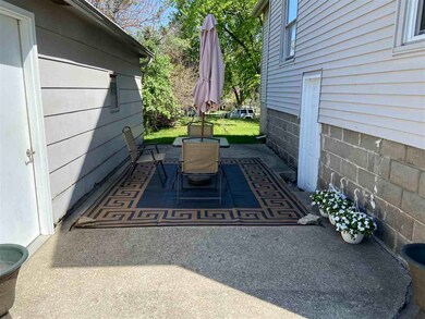 504 Forrest Rd, Cedar Falls, IA 50613 - photo 5