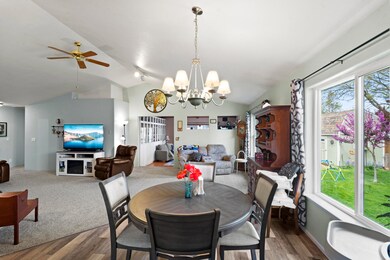 1826 W Harbeck Rd, Grants Pass, OR 97527 - photo 5