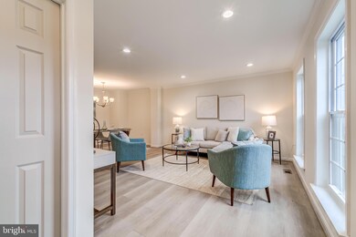 8527 Bauer Dr, Springfield, VA 22152 - photo 4