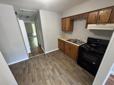 1321 Dudley St unit 11, Murfreesboro, TN 37130 - photo 2