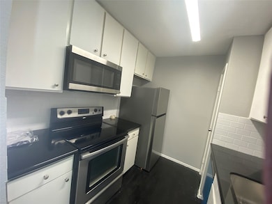 10053 Westpark Dr unit 334, Houston, TX 77042 - photo 5