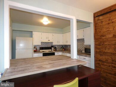 2894 Madeira Ct, Woodbridge, VA 22192 - photo 7