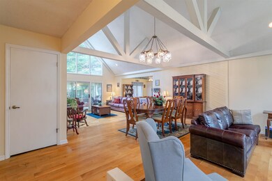 5511 Kenwood Dr, Newburgh, IN 47630 - photo 3