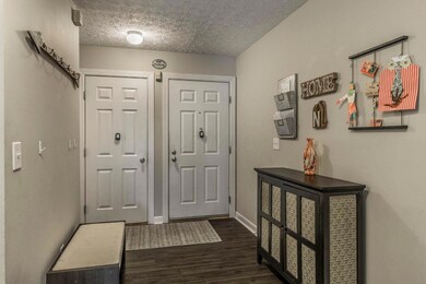 1896 Bennigan Dr 05