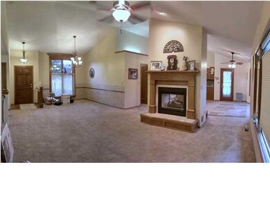 2603 TIMBERCREEK Total 2,938 sg ft - Main floor 1,