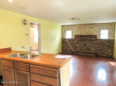 3905 Eve Dr W, Jacksonville, FL 32246 - photo 6