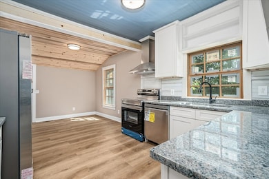 469 E Main St, Cookeville, TN 38506 - photo 7