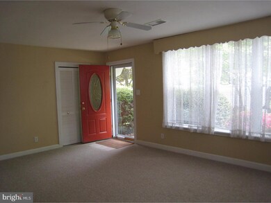 5203 Arrowhead Ln, Drexel Hill, PA 19026 - photo 3