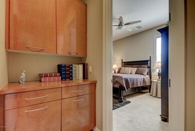 266 E Bridgeport Pkwy-15