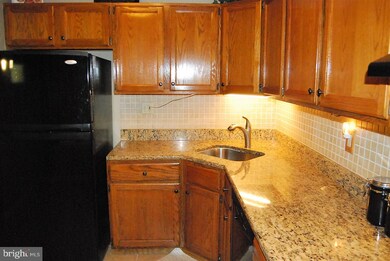 2463 Norrington Dr, Norristown, PA 19403 - photo 5