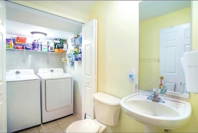 3869 Island Way, Saint Petersburg, FL 33705 - photo 5