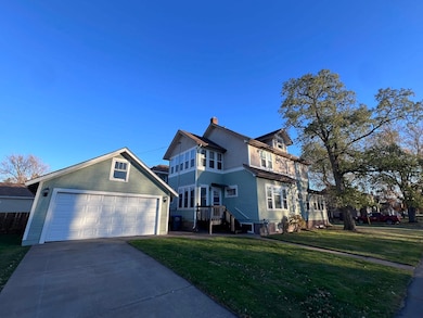 1423 N 26th St unit Belknap South, Superior, WI 54880 - photo 4