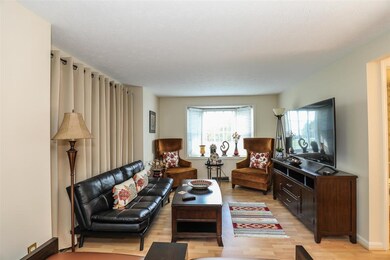 62 Lochmere Ln unit U401, Nashua, NH 03063 - photo 5