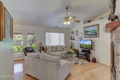 Living Room (3)