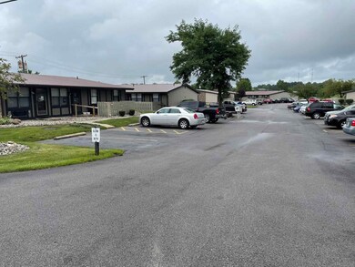 510 W Dustman Rd, Bluffton, IN 46714 - photo 2