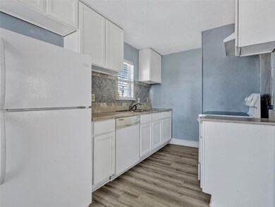 912 S Armstrong Ave unit 2, Denison, TX 75020 - photo 6