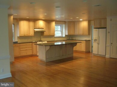 714 Greythorne Rd, Wynnewood, PA 19096 - photo 4