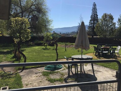 1385 Daisy Ln, Grants Pass, OR 97527 - photo 3