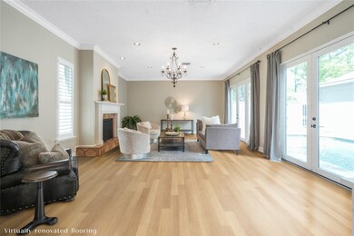 370 Tealwood Dr, Houston, TX 77024 - photo 2