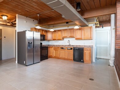 SoCo 146 unit 101, Brockton, MA 02302 - photo 6