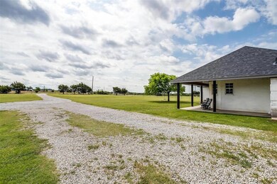6625 Hutcheson Hill Rd, Springtown, TX 76082 - photo 5