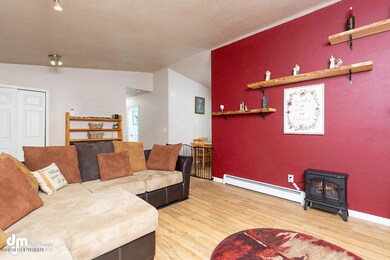 Living Room 20190523-DW-40255-SMALL