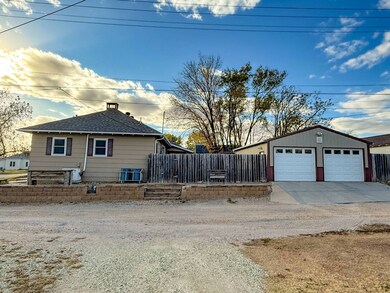 409 W Wilton St, Norton, KS 67654 - photo 2