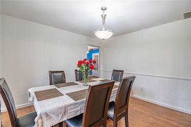 3028 Olympia Dr, Decatur, IL 62521 - photo 5