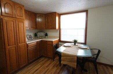 320 W 12th St, La Porte, IN 46350 - photo 6