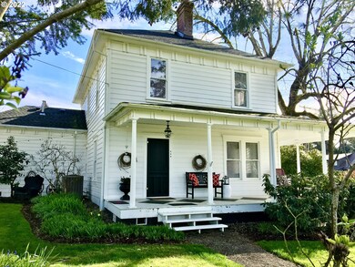 548 W Monroe St, Carlton, OR 97111 - photo 2