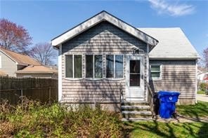 27 Aiken St, Pawtucket, RI 02861 - photo 3