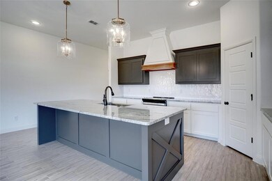 917 Tesslynn Ave, Godley, TX 76044 - photo 7