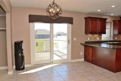 8122 Abernathy Ct, Fort Wayne, IN 46835 - photo 5