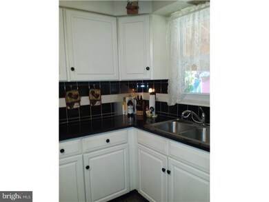3320 Ridgeway St, Reading, PA 19605 - photo 3