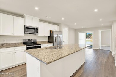 108 Pebble Cir, Hardeeville, SC 29936 - photo 2